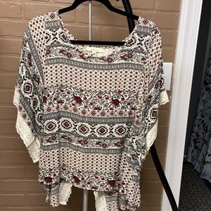 Fashioned top by entro